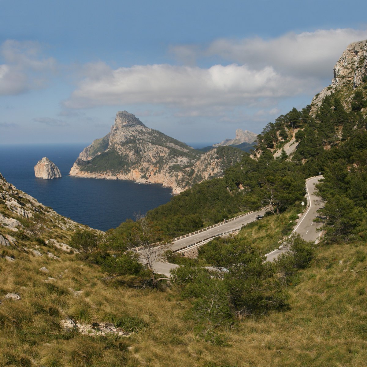 WhyMallorca's tweet photo. Mallorca has the best views. What are some of your favourite viewpoints? 
#mallorca #majorca #lovemallorca #mallorcaviews https://t.co/rJvlvMXovi