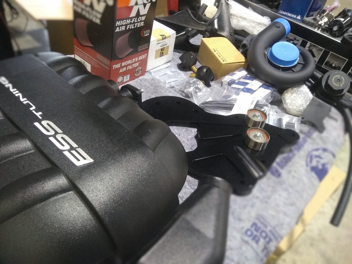 RRTRacing's tweet photo. Another https://t.co/EOcK7sTNjS supercharger being installed on a E92 M3. Such a great upgrade. More power, still very good street manners. 

https://t.co/q4TBBW6R1d

#rrt #rrtracing #e92 #e90 #9x #m3 #s65 #boost #supercharged #bmw #esstuning #carsofinstagram https://t.co/i7TUoSwyde