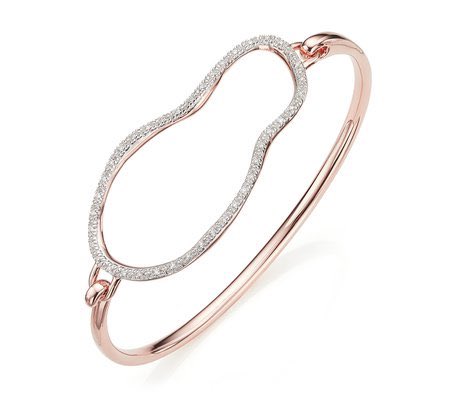into_view_mag's tweet photo. Mother’s Day Gift Guide @MonicaVinader #mothersday #monicavinander #giftguide #intoviewmagazine https://t.co/ZVjYg5S4mm https://t.co/hXbBSA0Yya