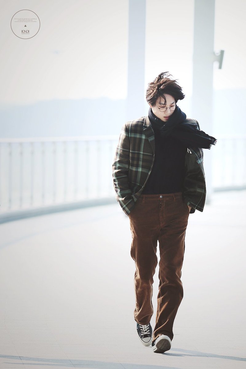 EXO_VISUALS's tweet photo. in my dreams,
everything was better.

but when i met you,
i realized something.

that reality is better.

cr. kai_n_kimjongin

#EXOL #iHeartAwards #BestFanArmy @weareoneEXO https://t.co/EK3ShcrfFp