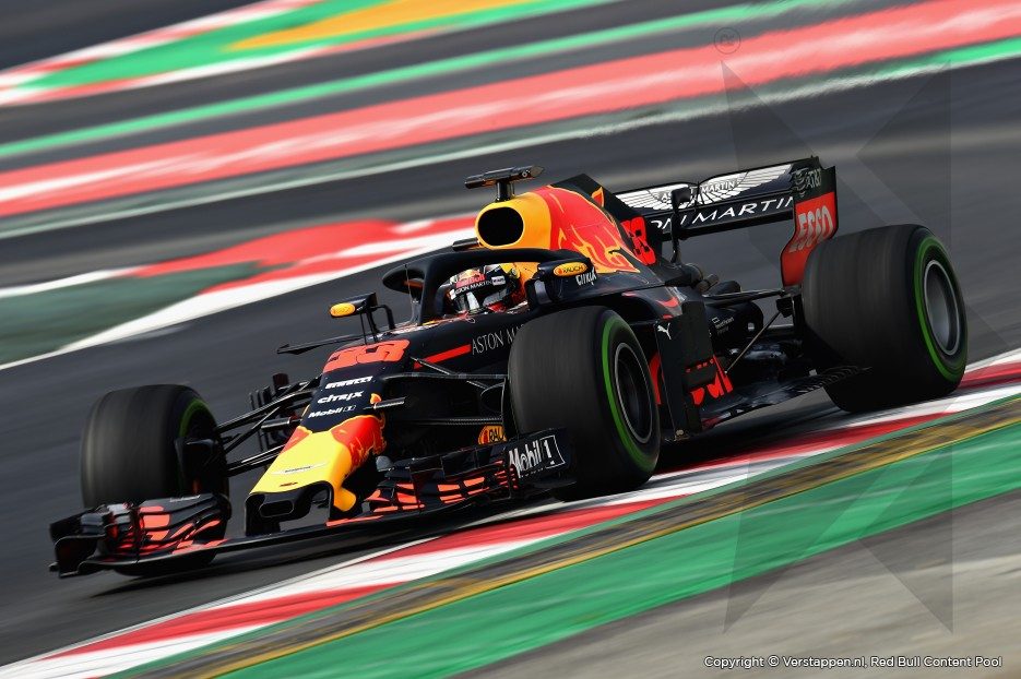 F1totheMaX's tweet photo. Quiet morning for Max on test day 3: ... https://t.co/cHVUxXmYuA #Circuitcat_Eng #Ericsson_Marcus #GoMaX #Max33Verstappen #Redbullracing https://t.co/OrMDC7rXbq