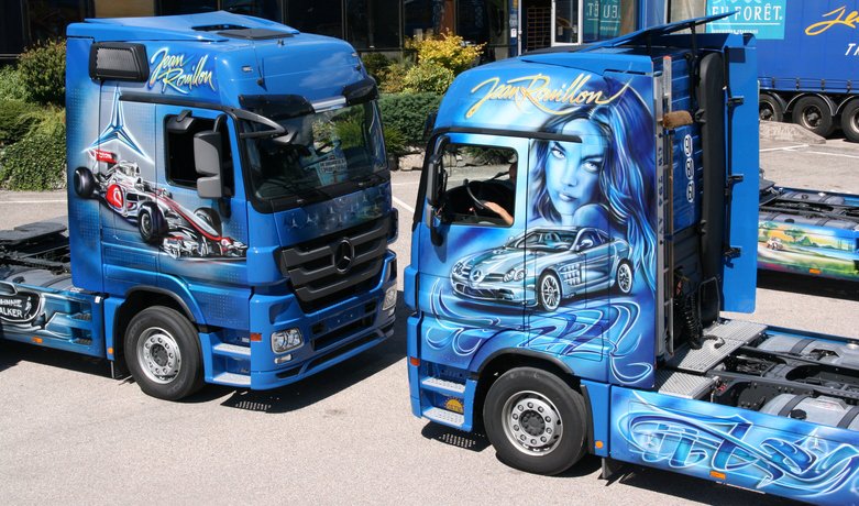 AstreTL's tweet photo. #journeemondialeducompliment Vous êtes beaux comme un camion ! (Petit clin d'oeil à l'#astrien ROUILLON, dont chaque camion est un véritable chef d'oeuvre!) https://t.co/GlefeZg7VL