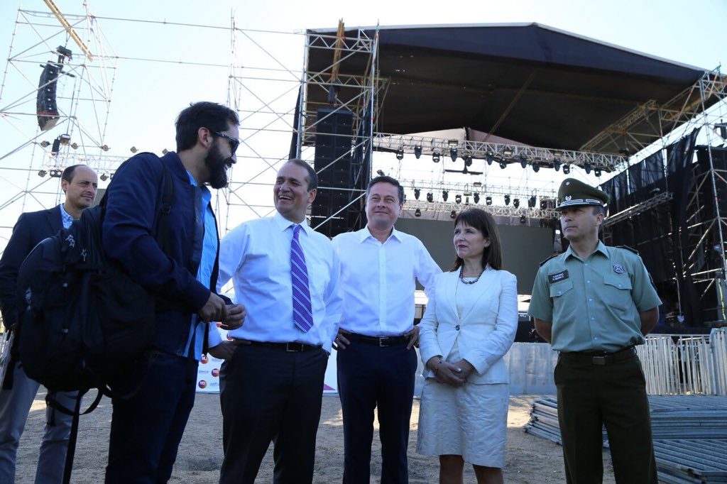 gorebiobio's tweet photo. Intendente @rdiazworner encabeza visita inspectiva de seguridad a las instalaciones de la 4ta versión del @RockEnConce en el Parque Bicentenario de Concepción https://t.co/tO1bEKxpJ9