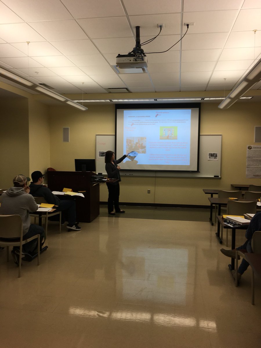 DelmarMathRocks's tweet image. Mrs. Nicole Fooks creates a Pop Up Debate with Dr Siers SU class. #ProjectKEEP