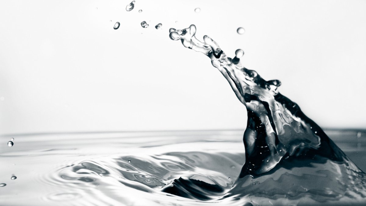 AbsoGlow's tweet photo. Does drinking lots of #water really give you glowing #skin?
.
.
.
.
.
#absoglow #smartsteamer #skincare #skincareroutine #skincareluxury #skincareaddict #skincarejunkie #skincarelover #skincarecommunity #skincareregimen  #skincareorganic #skincareacne #facetreatment #facecare https://t.co/XcTLiYukFD