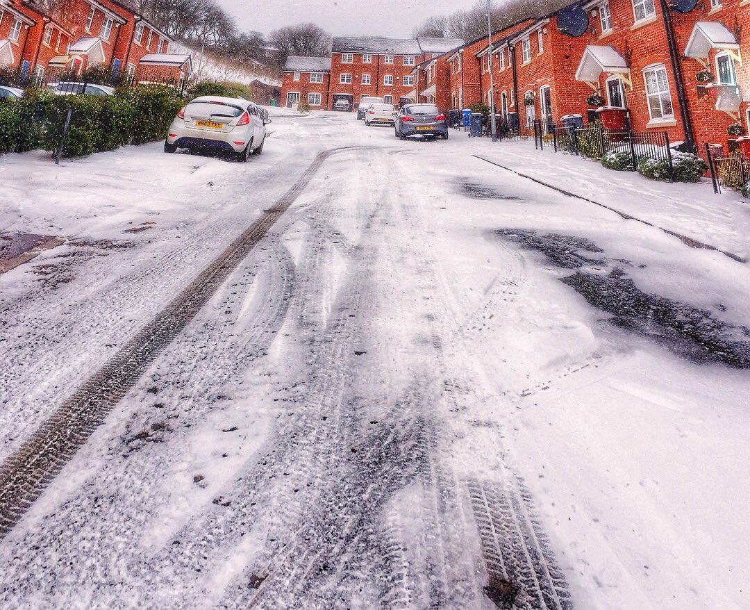 bd_visuals's tweet image. Awesome shots with my iPhone6 
.
.
.
.
.
.
#awesomeshot #randomshot #snowday #bdvisuals_prod #bolarinwa #lancashire #nature #010318