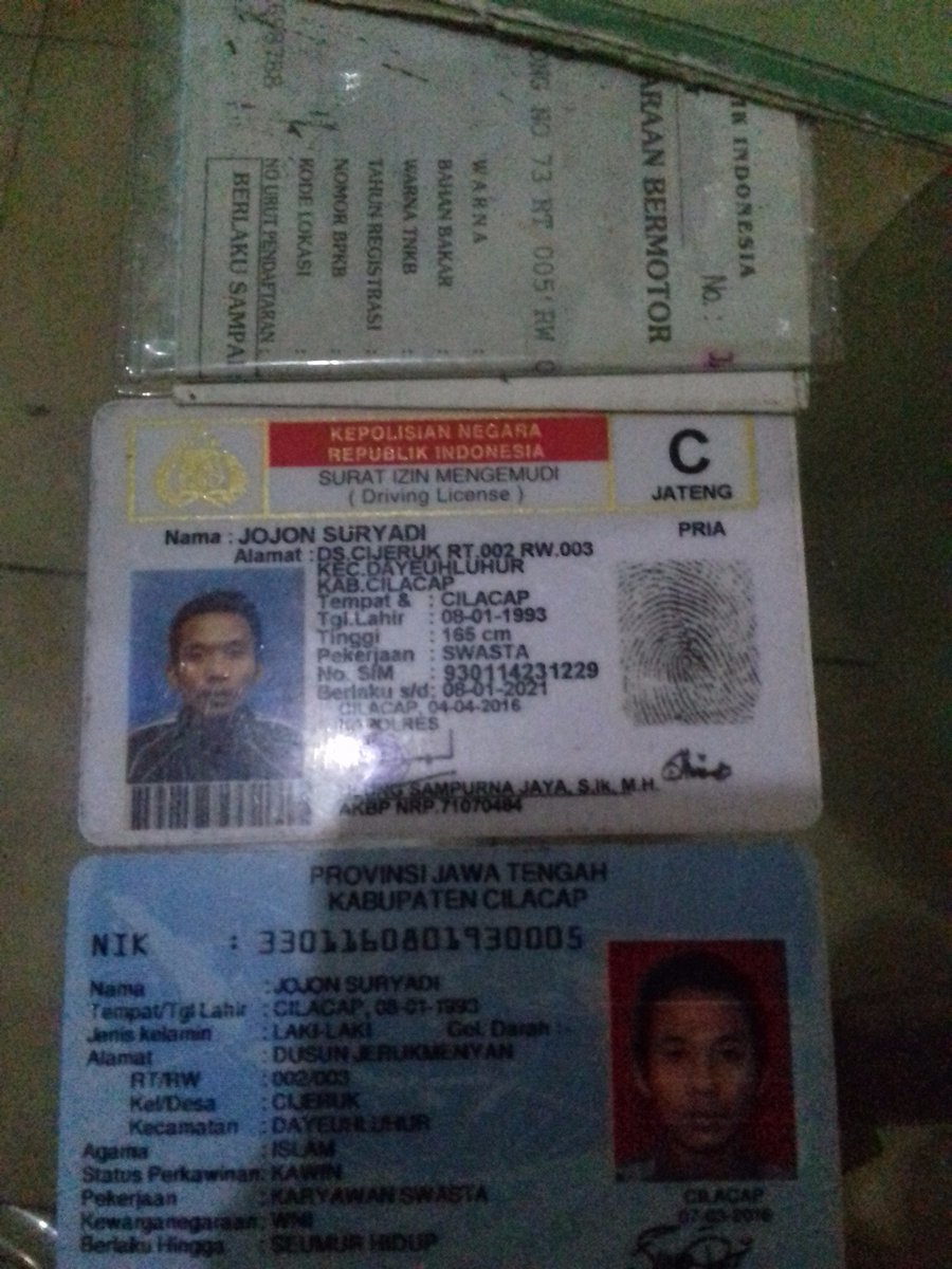 fiatkampret's tweet photo. @infobdg min..tolong ni d share..untuk yg hilang sim.ktp.stnk https://t.co/mRy7WvE0mU