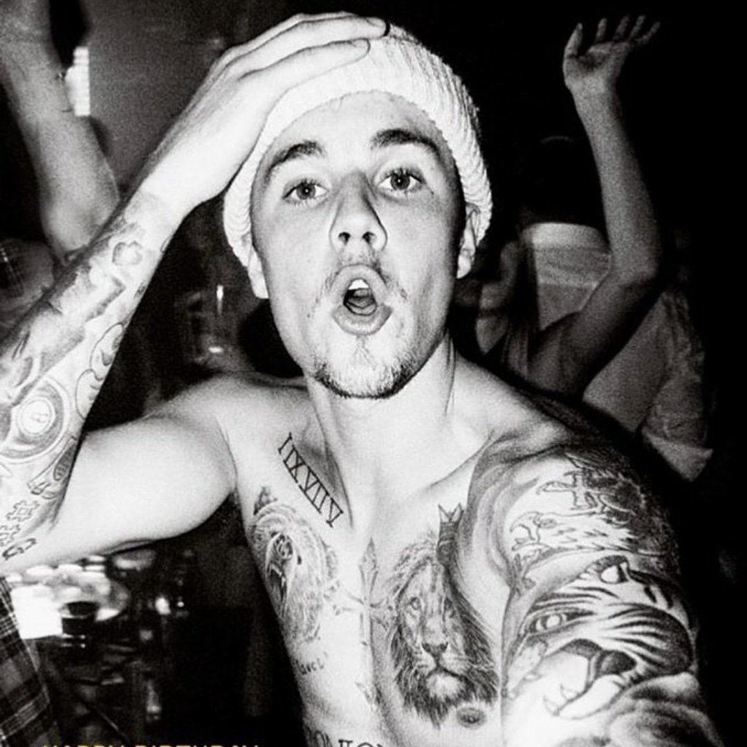KnowinglyDrew's tweet photo. Happy 24th birthday my love💕 @justinbieber #HappyBirthdayJustinBieber https://t.co/PsDnEDwpUU