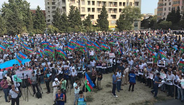 WatchdogAze's tweet image. Müxalifət martın 10-da birgə mitinq keçirəcək
gozetci.az/article/index/…

The opposition will hold a joint rally on March 10

gozetci.az/article/index/…
#azerbaijan #azvote #azvote2018 #sechki2018