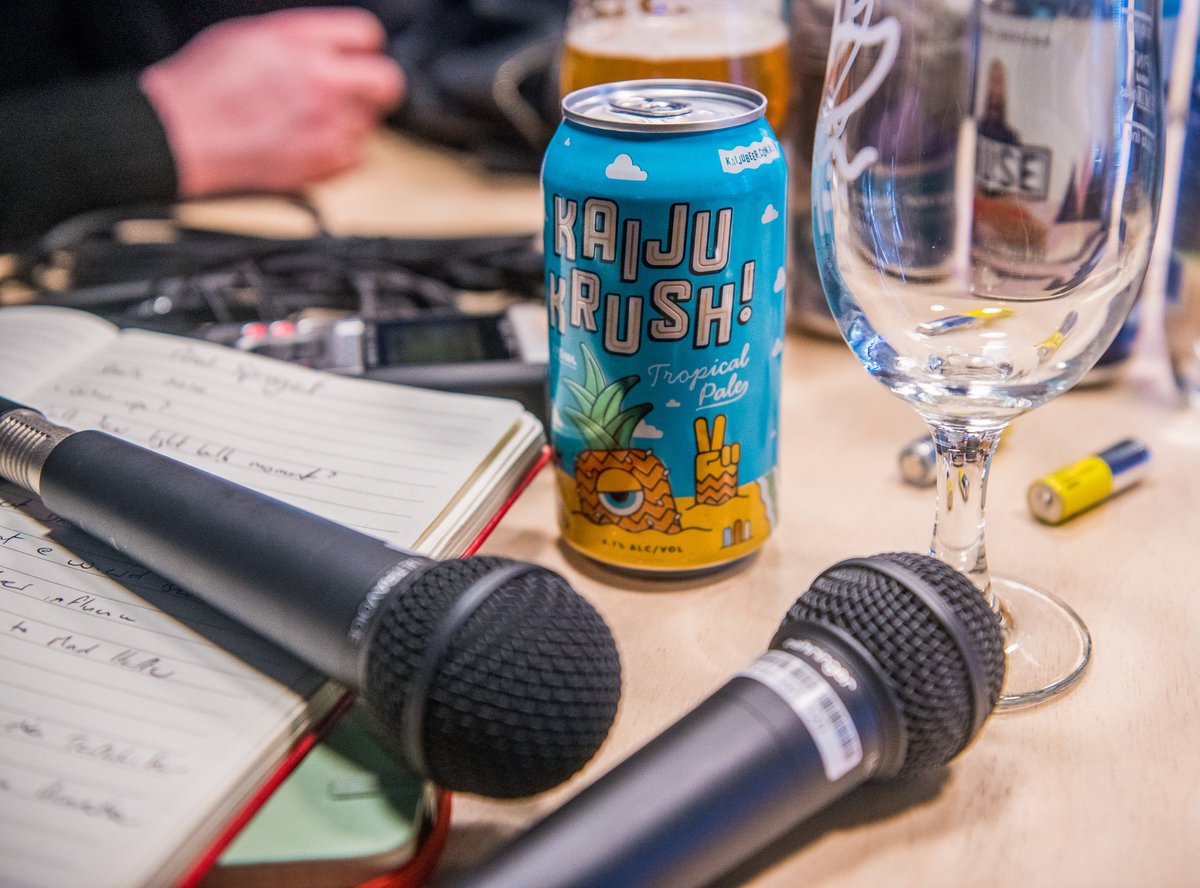 A light dusting of snow was never going to stop the #BeerPodSquad from knocking out two new 'sodes of the show down <a href="/GhostWhaleLDN/">Ghost Whale</a>  🍻 🎤