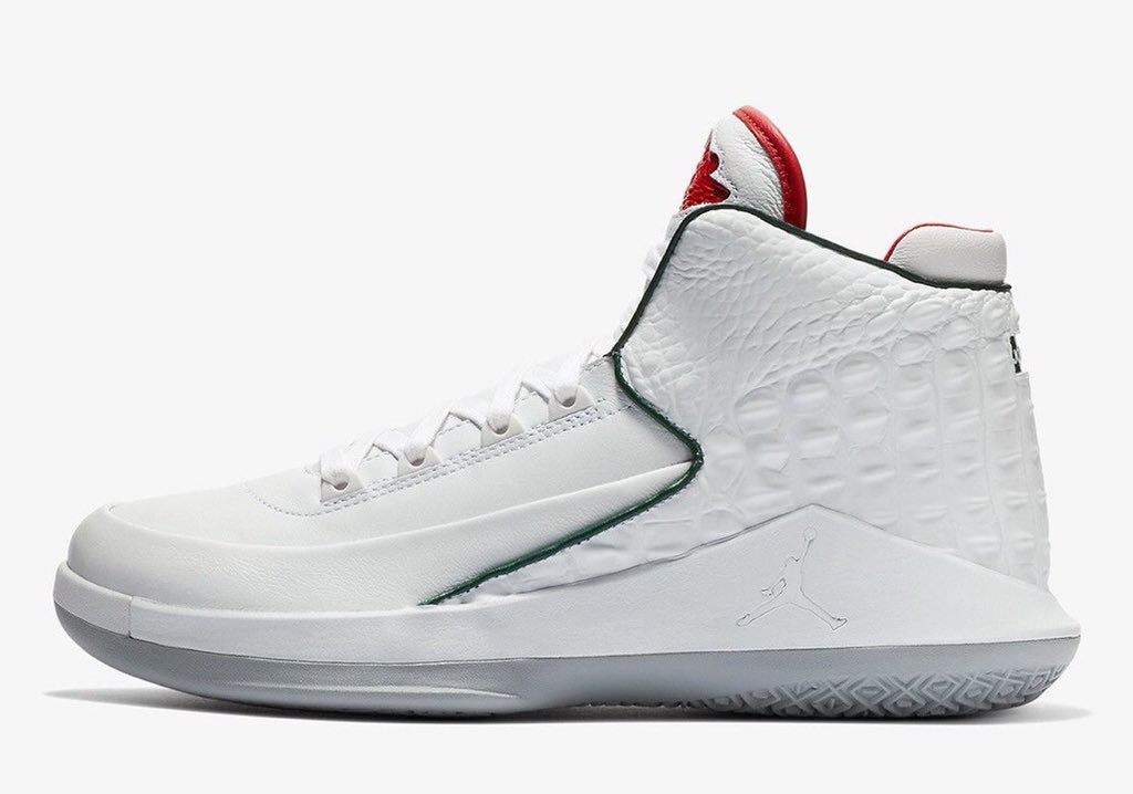 sneakchatkicks's tweet photo. Air Jordan 32 NRG “Italy”
Released Feb 28th @Jumpman23 #jordan32 #italy #nrg #style #fashion #lifestyle #culture #sneakerhead #shoelover #sneakchat https://t.co/kXo834XX4j