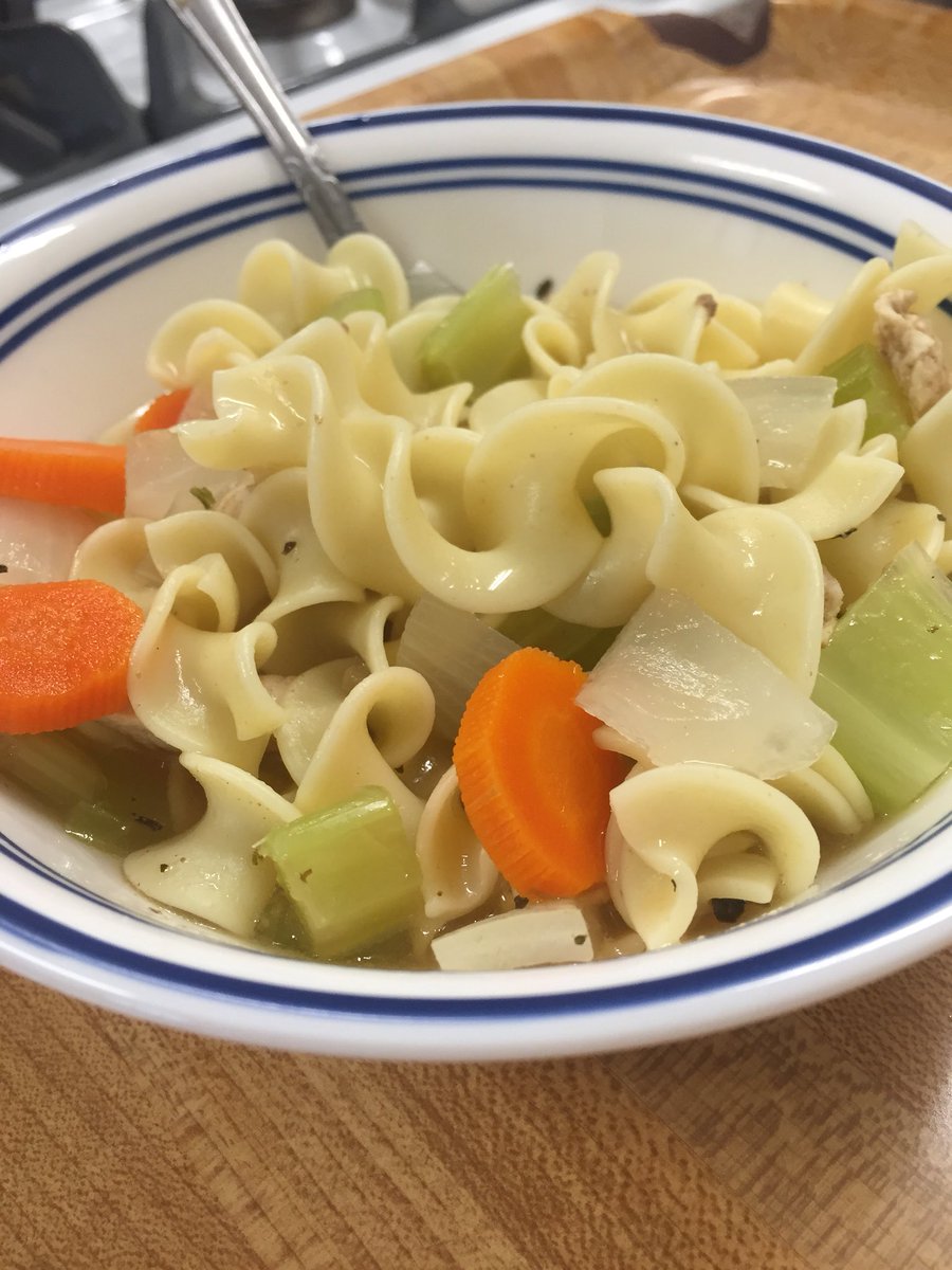 MsZielinskiMHS's tweet photo. Who doesn’t love homemade chicken noodle soup on a cold rainy day?! @MHSMehlville #WeAreMehlville #foods1fam #mhsfoodie 🥕🥘🔪 https://t.co/Gjspq5f5Nc