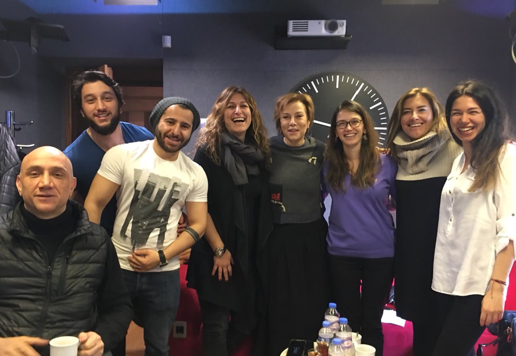 #HerSesBirNefes Kadınlara  yapılan şiddete karşı sosyal sorumluluk projesinde, <a href="/Zuhalolcay__/">Zuhal Olcay</a>  ‘la buluştuk.
<a href="/wbristanbul1/">WBRistanbul</a> <a href="/PolisanBoya/">PolisanHomeCosmetics</a>