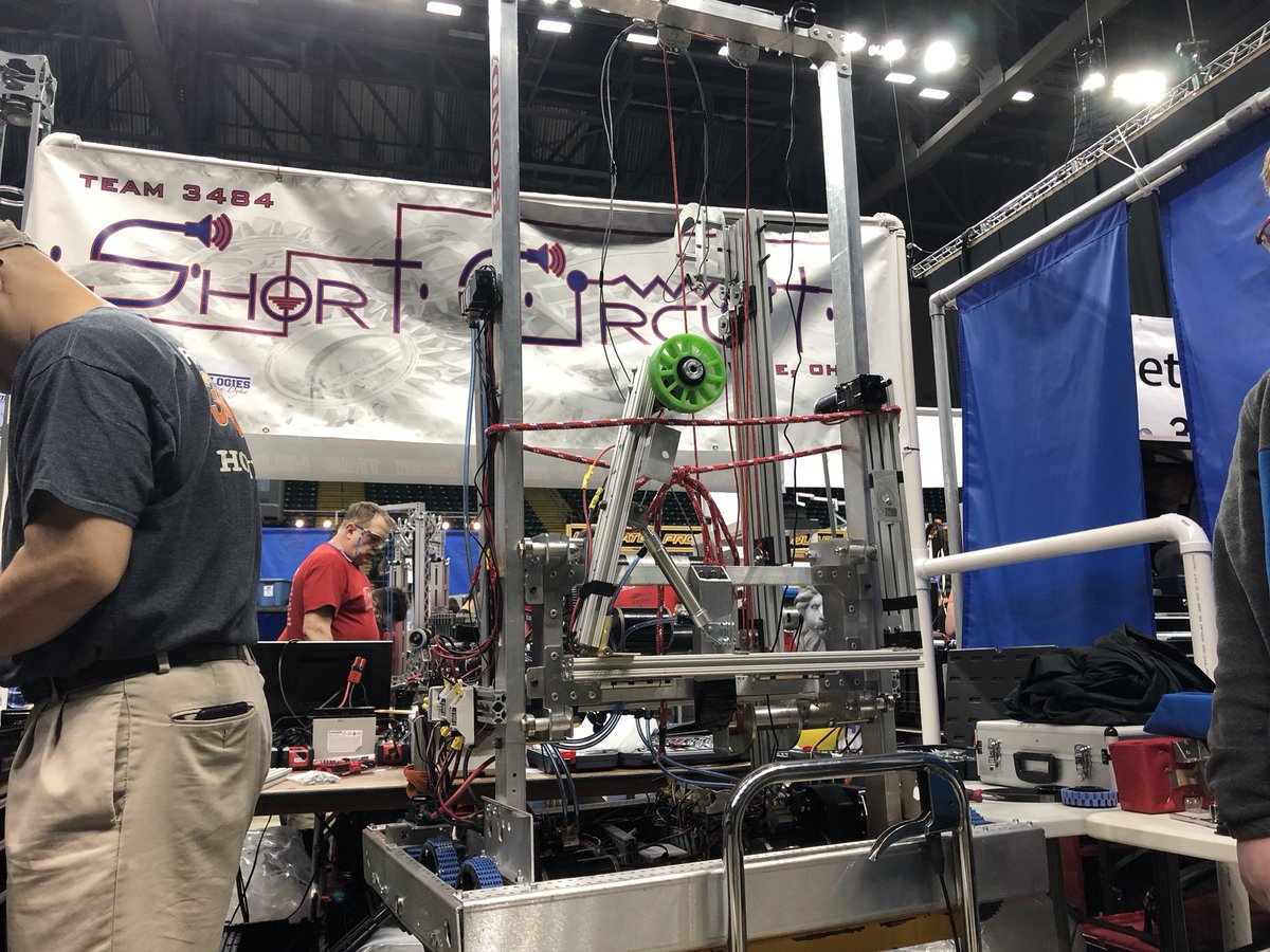 Frc3484's tweet photo. Short Circuit @ Miami Valley Regional 2018 #PracticeMatches #FIRSTPOWERUP https://t.co/voDnDSvKHl