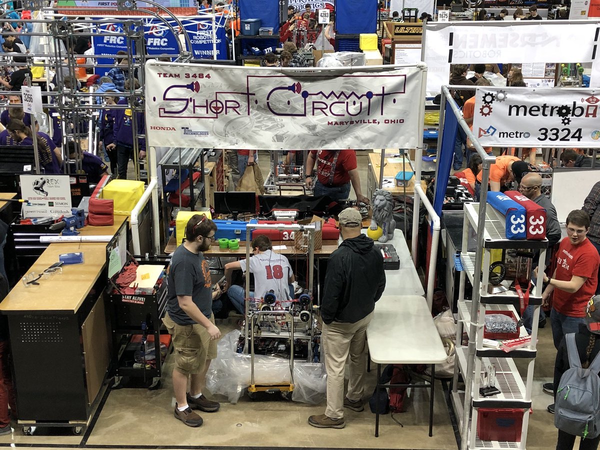 Frc3484's tweet photo. Short Circuit @ Miami Valley Regional 2018 #PracticeMatches #FIRSTPOWERUP https://t.co/voDnDSvKHl