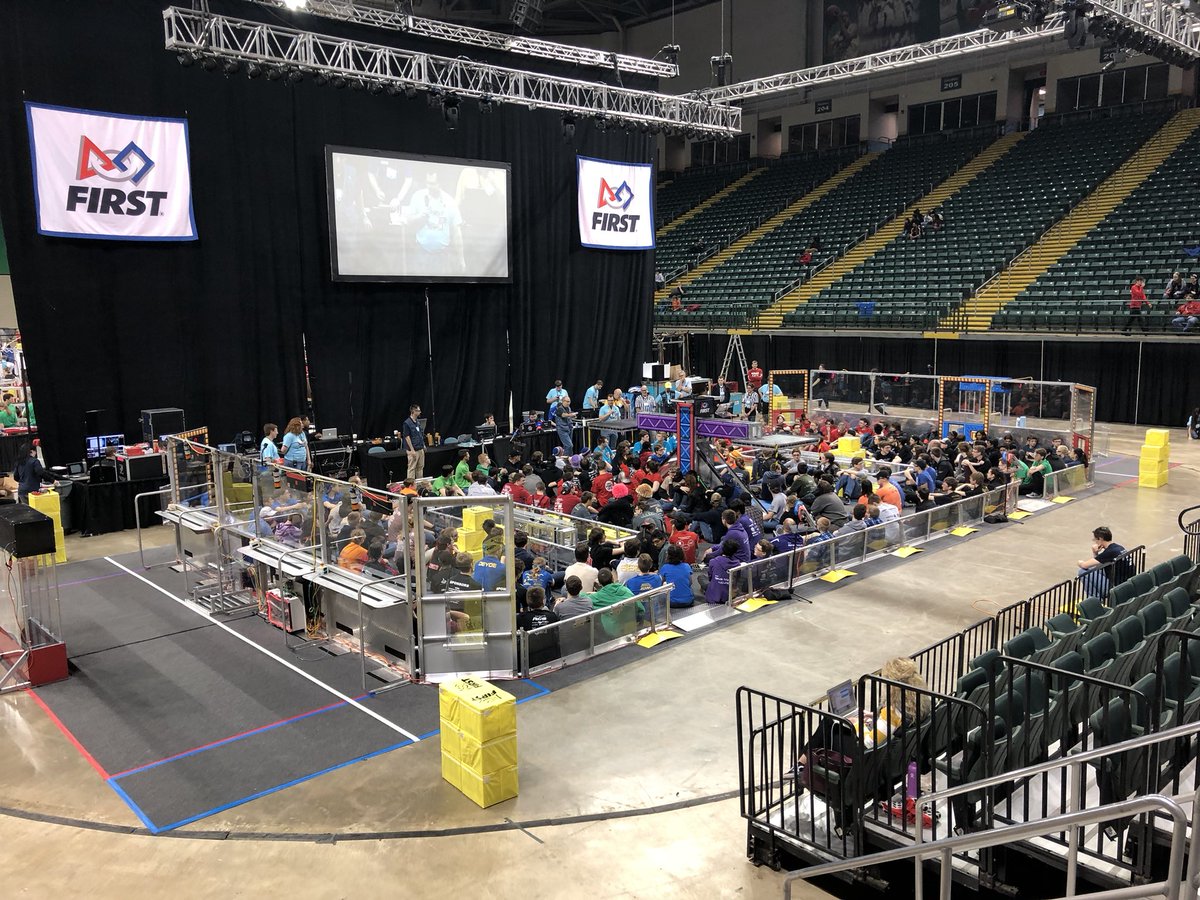 Frc3484's tweet photo. Short Circuit @ Miami Valley Regional 2018 #PracticeMatches #FIRSTPOWERUP https://t.co/voDnDSvKHl