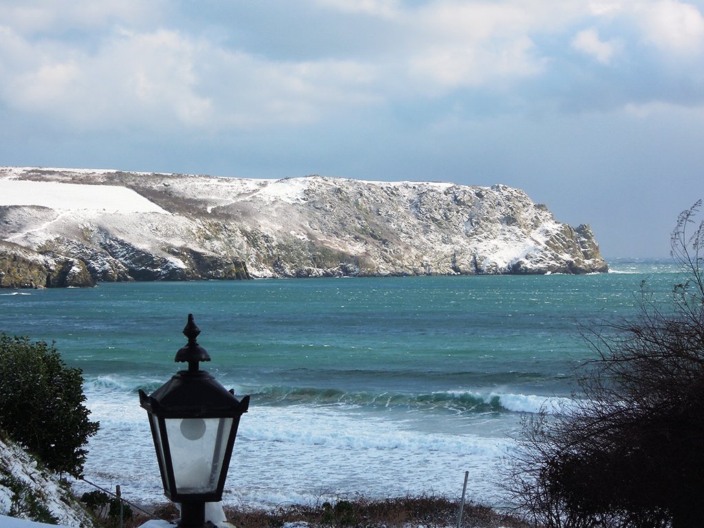 TheNareHotel's tweet photo. The crazy weather has finally hit The Nare and, despite many valiant attempts to thaw the snow, will mean the hotel’s famous No Snow Policy will be forced to payout. For the first time in 20yrs resident guests will receive a free night's stay, though most are choosing to stay on. https://t.co/asLOXeDQiz