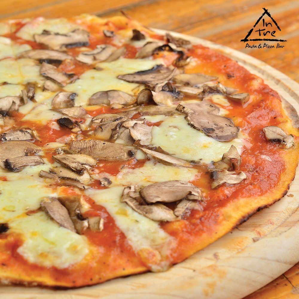 In_Tre's tweet photo. ¿Has probado la pizza #Funghi? Nosotros si y es ¡totalmente deliciosa! ¡Ven a #InTre y compruébalo https://t.co/0uMTnqJFvJ