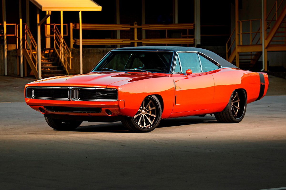 _JRWitt's tweet photo. 🍒 #HappyWeek 🎶 #Vinyl
 🔽 @AnKarpo 🌹
  🔽 @kdwho 🌷
   🔽 @Dee_Kujo 🍉
    🔽 @DianalynT123 🌺
     🔽 @momma_rocker 🍇
🔝  🔽 @BonhamChrysler2 🍓 https://t.co/5wTMCPPMWT
