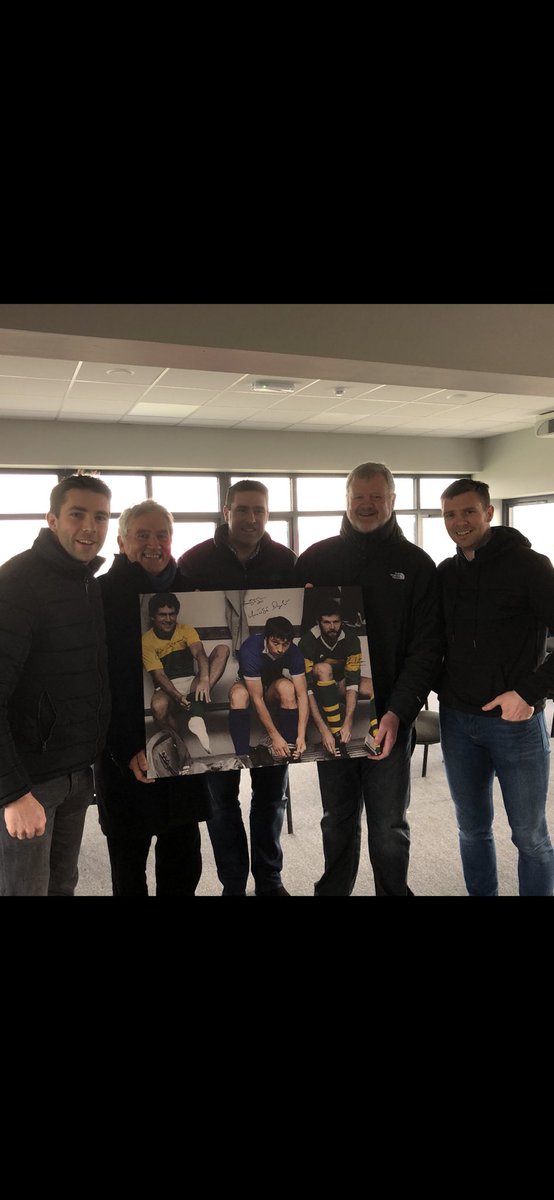 tomas5ky's tweet photo. Brilliant signed print and 2 All Ireland football tickets being auctioned off here. ALL money raised will go to @BUMBLEance. Thanks to @ChrisOSull77 for print and lads for getting involved. Will go to highest bidder after two weeks 🏐💪🏼🙏🏼 https://t.co/26fnqQWn2t