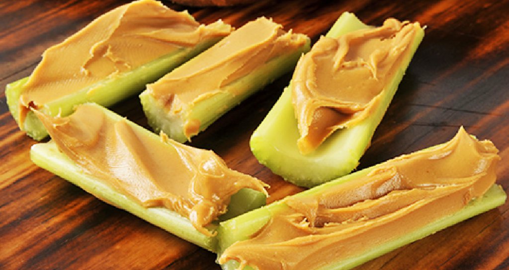 WebMD's tweet photo. Remember eating this snack as a kid? It's still a good idea! Fill two medium celery stalks with 2 tablespoons of natural-style peanut butter for a nibble that will take you back to your childhood, with only 9 grams of carbs. https://t.co/yNQaRj8E4u #NationalPeanutButterLoversDay https://t.co/tQmC2IcchO