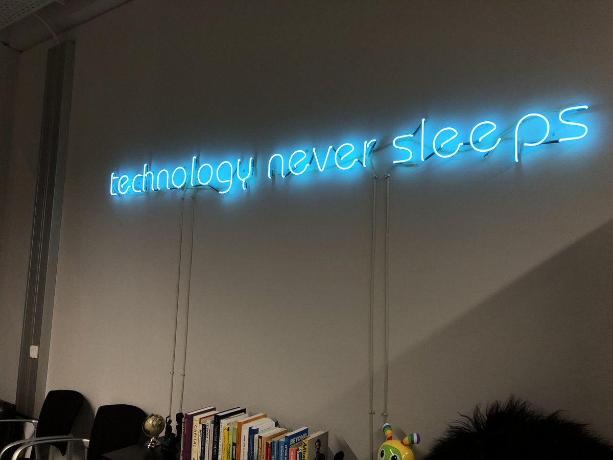 That's a wrap! Wir haben unseren ersten #FTLDeepDive in diesem Jahr hinter uns. Viele Dank an unsere Hosts bei <a href="/ScalableCapDACH/">Scalable Capital DE</a> für den großartigen Abend! Weiter gehts heute Abend in Hamburg bei der #Haspa. Stay tuned...
#fintech #banking #finance #WomeninBusiness