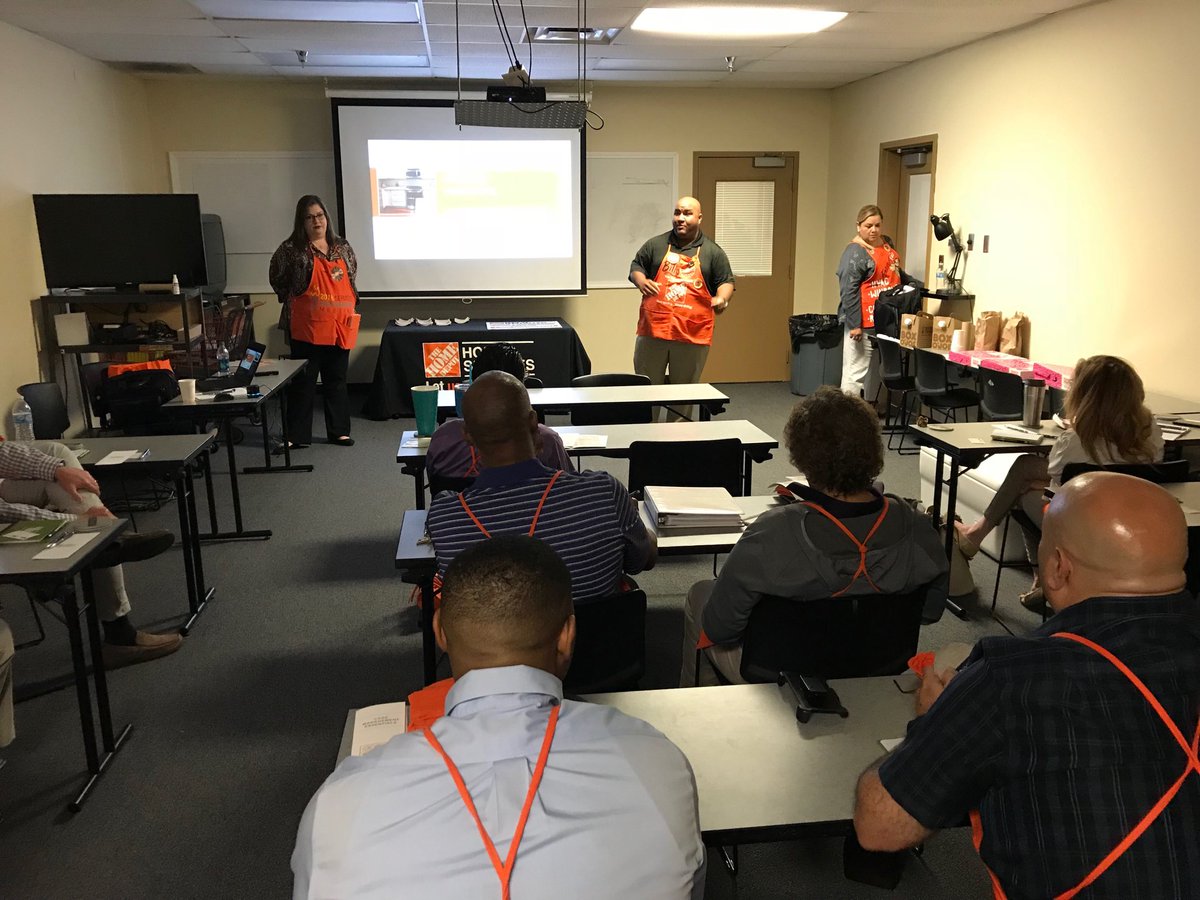 Billy B speaking to the SASM Team from District 8! Thanks for the support it is greatly appreciated.