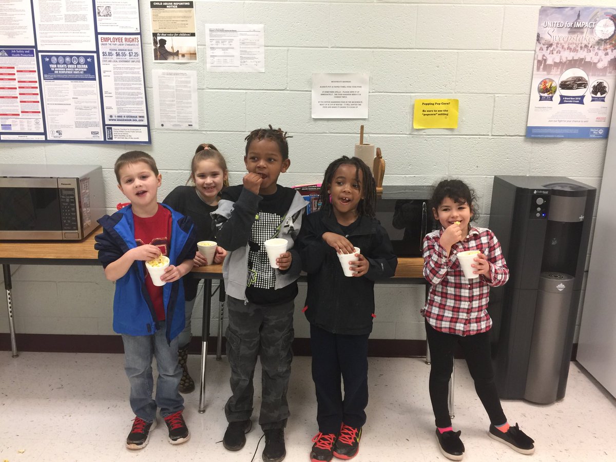 SEllisprincipal's tweet photo. Congratulations to our kindergarten Star-tastic students of February! @EllisSoars https://t.co/E4ahylCddZ