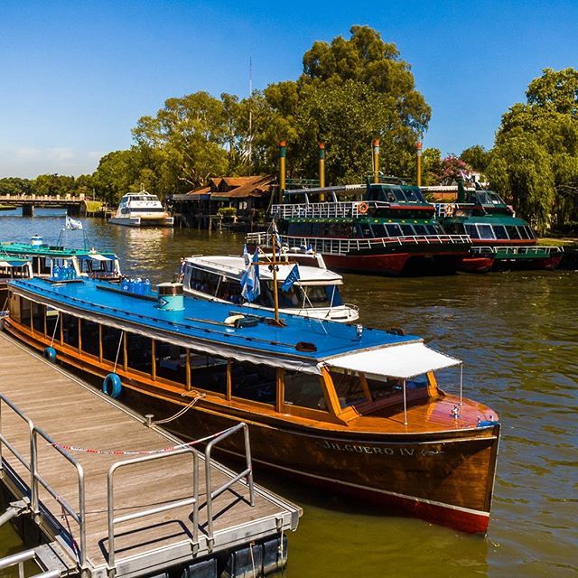 waltermotta's tweet photo. O Delta del Tigre está localizado a 30 Km de Buenos Aires, a melhor opção para chegar é por trem até a estação Tigre onde logo em frente você verá a Estação Fluvial do Rio Tigre. Os passeios são feitos de barcos ou catamarãs, e levam de 1 a 2 horas.

The… https://t.co/jfHp6qfIEy https://t.co/KcFByMBVMc