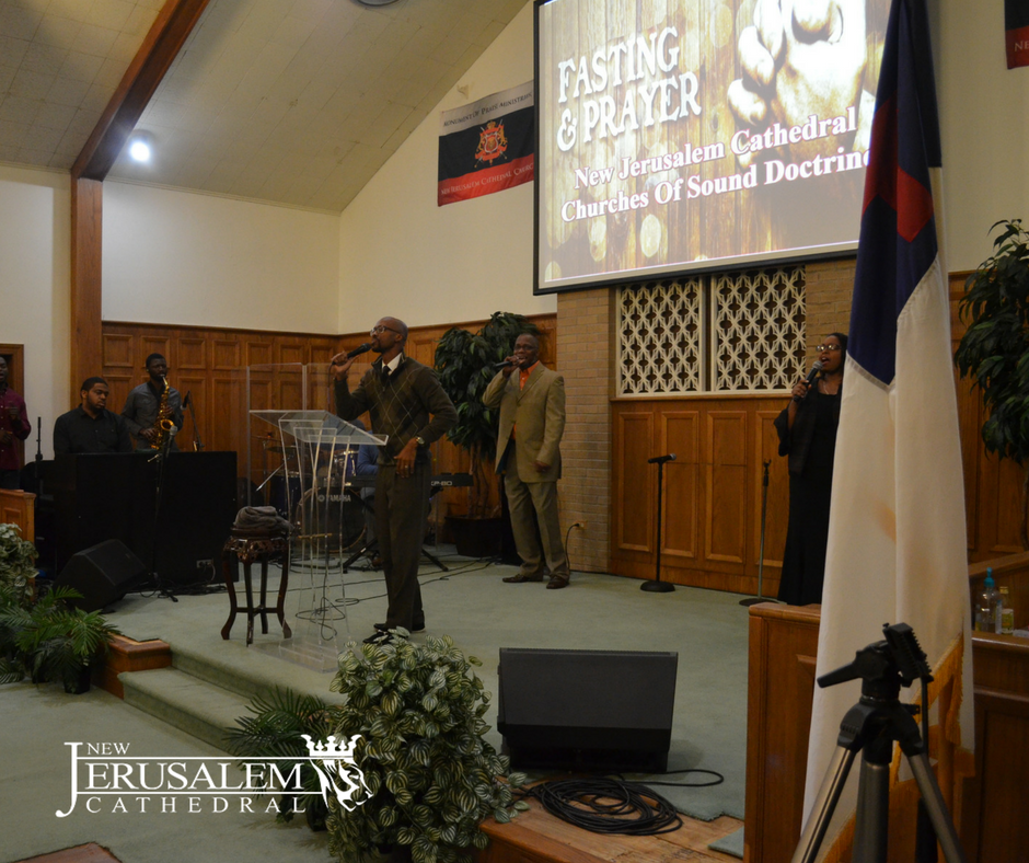 NewJCOfficial's tweet photo. Night 4 "This Is Your Turnaround" - Jonah 3:1-10
"Fasting changes everything" - #DRKAW
Meet us again tonight 7pm in #HighPoint 321 Oakview Rd for Night 5 of our #CorporateFast2018 &amp; Consecration.  It will be worth it! #MOPraise https://t.co/VCb1XiBxKR