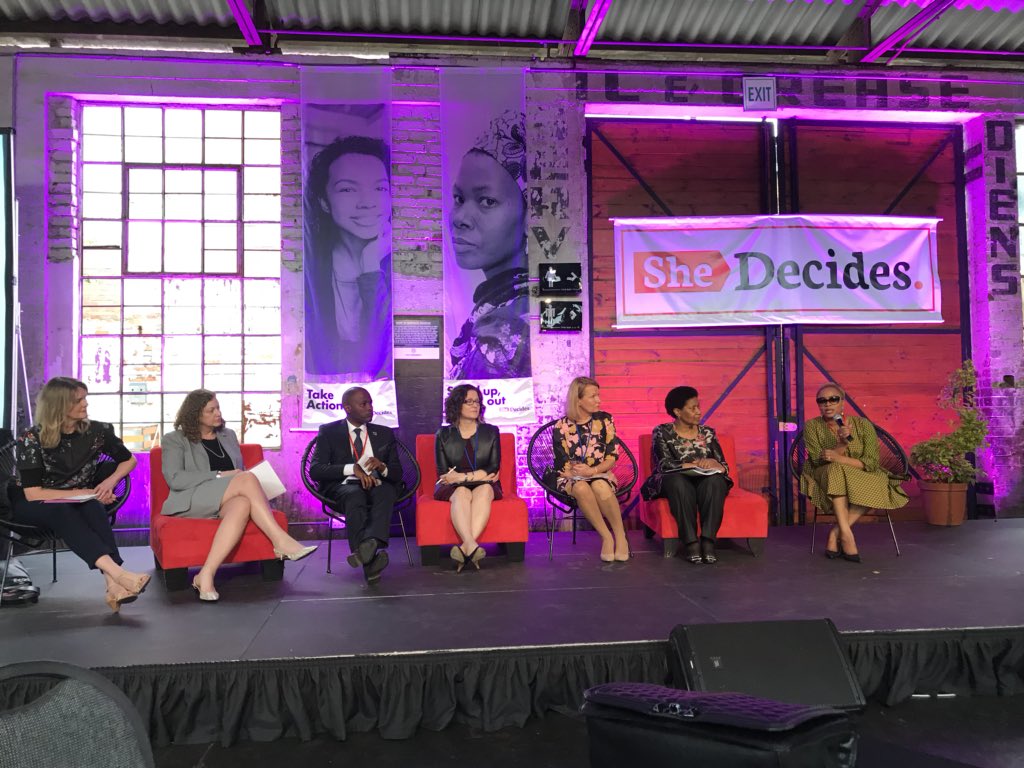 Katja_Iversen's tweet photo. A #SheDecides stage full of rolemodels. Women who deliver and a man who delivers for women. They have moving personal stories - and the power to change the trajectory. #WithoutApologies @phumzileunwomen @MalayahHarper @DocFaustine @lauralonden @LenitaToivakka https://t.co/VlBZ6BPqgS