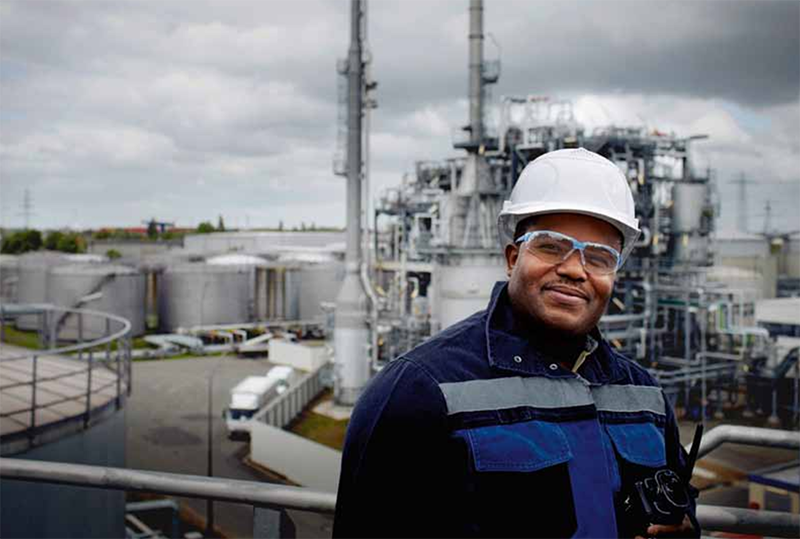 ProcessingMag's tweet photo. RT @FlowControl_Mag: How have #temperaturemeasurement instrument #calibrations typically been handled in process applications? There are two common methods: https://t.co/EaZso8n2HY | Find out more at #FlowForum May 7-8! @Endress_Hauser #PFNetwork https://t.co/SUthJ8C1u4