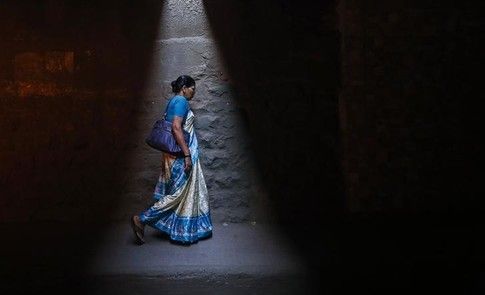 wef's tweet photo. Here's how we can help to stop violence against women in #India https://t.co/6IP3TMwCTF https://t.co/kKt2emE4lL