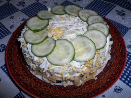 formus53's tweet image. Привет!   Готовим вкусный салат Венеция  с черносливом.   Его можно приготовить на праздничный стол выкладывая послойно, так он будет выглядеть эффектно. А можно и просто перемешать,  салат однозначно  удивит вас своим вкусом.
 domashnyayaeda.ru/salatu/salat-v…