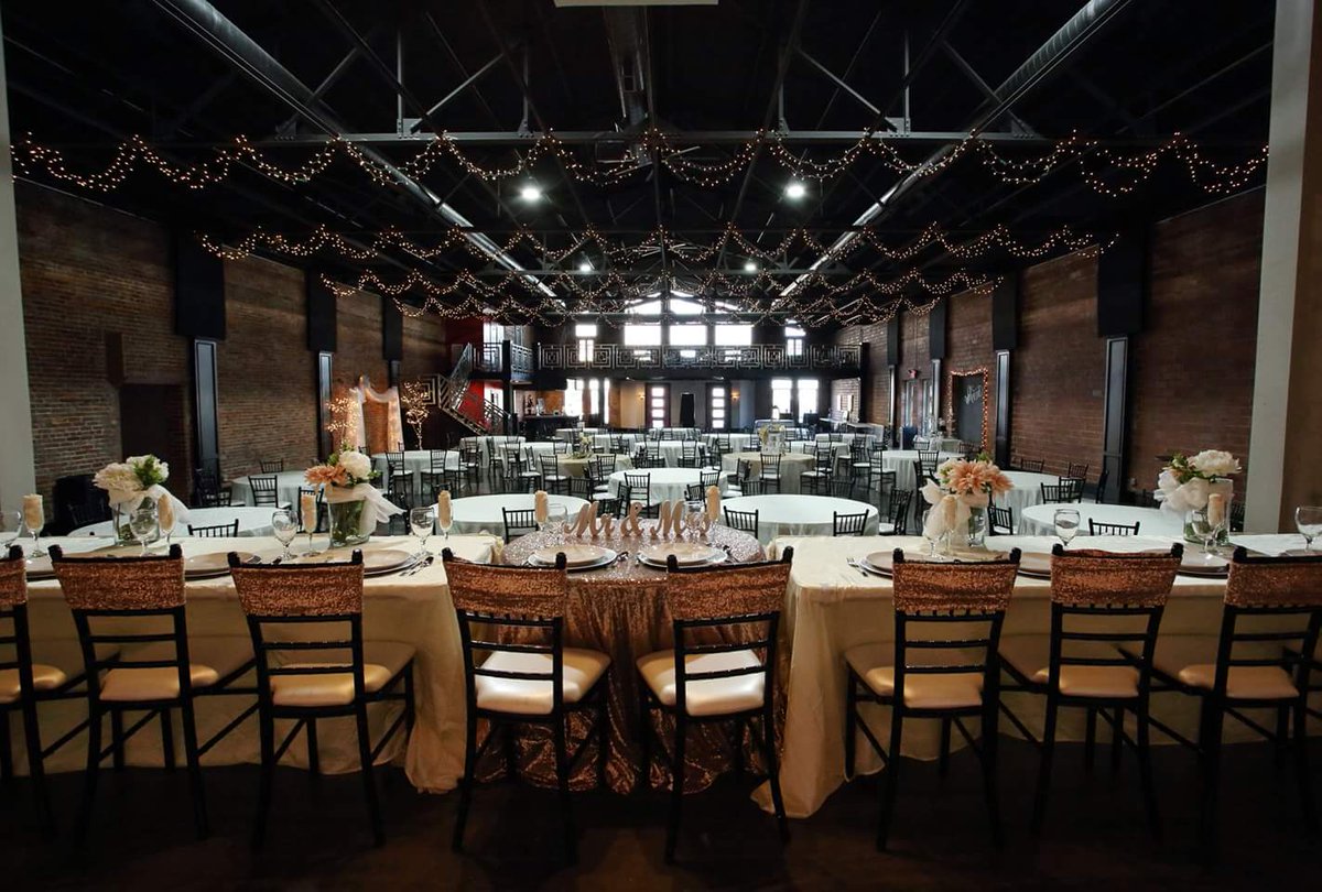 MetBride's tweet image. History comes alive in the newly renovated State Theatre Event Center!!!

Making it the ideal venue for weddings and receptions, located in Columbus, KS! 

Call today for a private tour! 
620.674.2082

#weddingvenue #reception #historic #statetheatre #eventcenter #Metbride