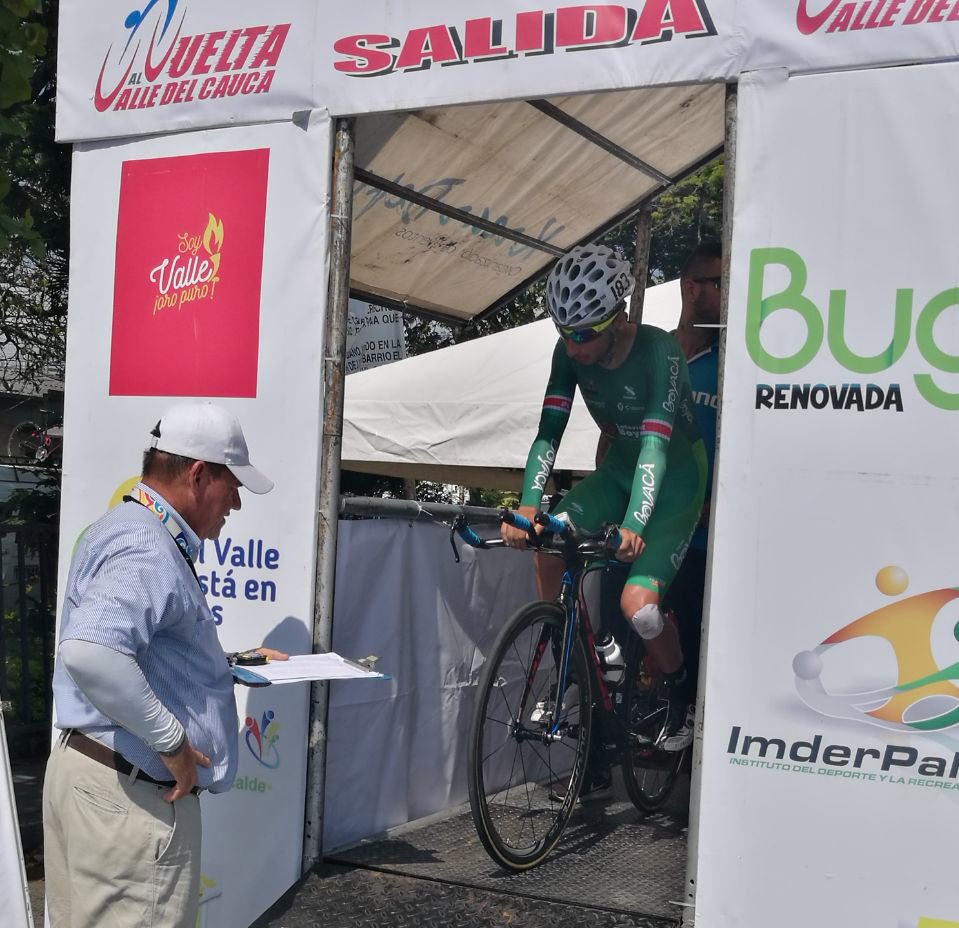 TeamBoyaca_'s tweet photo. #Ciclismo | en rampa de lanzamiento @Robin_orteguita primer ciclista #BoyacáEsParaVivirla en la C.R.I de la #VueValle, ¡#VamosRobin! https://t.co/6BaaLFINWT