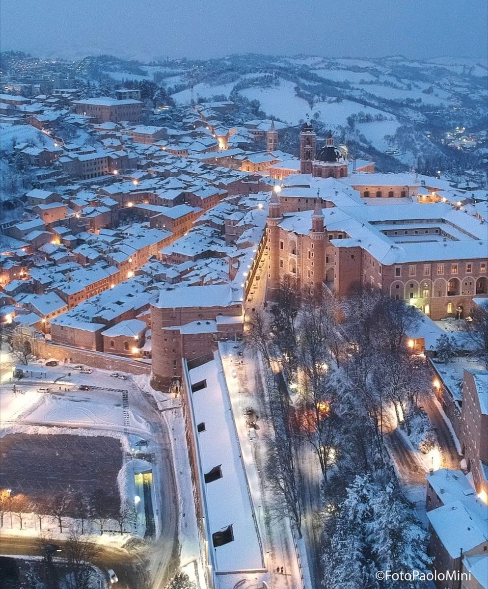 _JLancaster's tweet photo. This is where #TarletonMSAT is heading next week for study abroad!! Not really wanting snow but it is beautiful. We'll see what weather is in store for us. #Urbino #Italy https://t.co/St50Gk1zL9