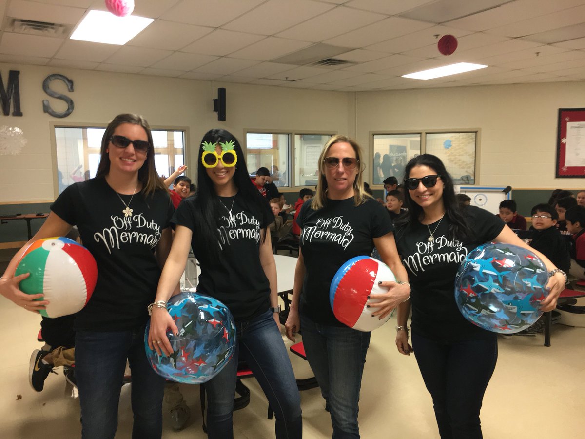 Ready for summer x4! RBMS Twin Day #RBBisBIA <a href="/rbmsROCKETS/">Red Bank Middle</a>