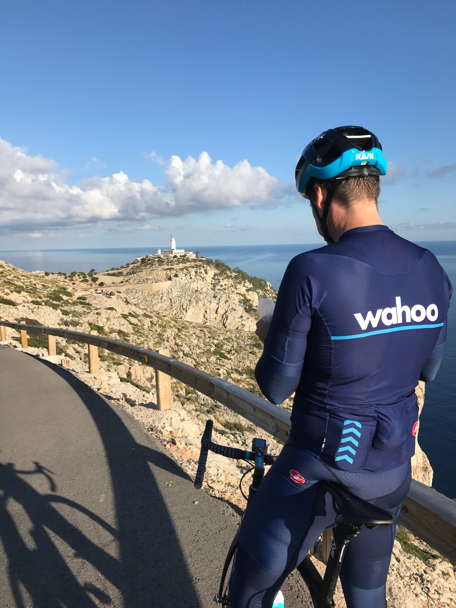 wahoo cycling jersey
