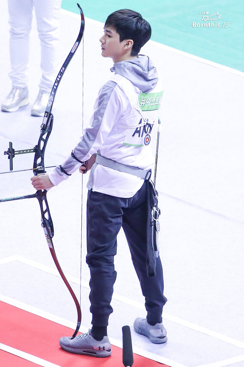Bornthis15's tweet photo. 🐉  180215 
#곽영민 #Aron 💙 https://t.co/TnmPoUA6Hu