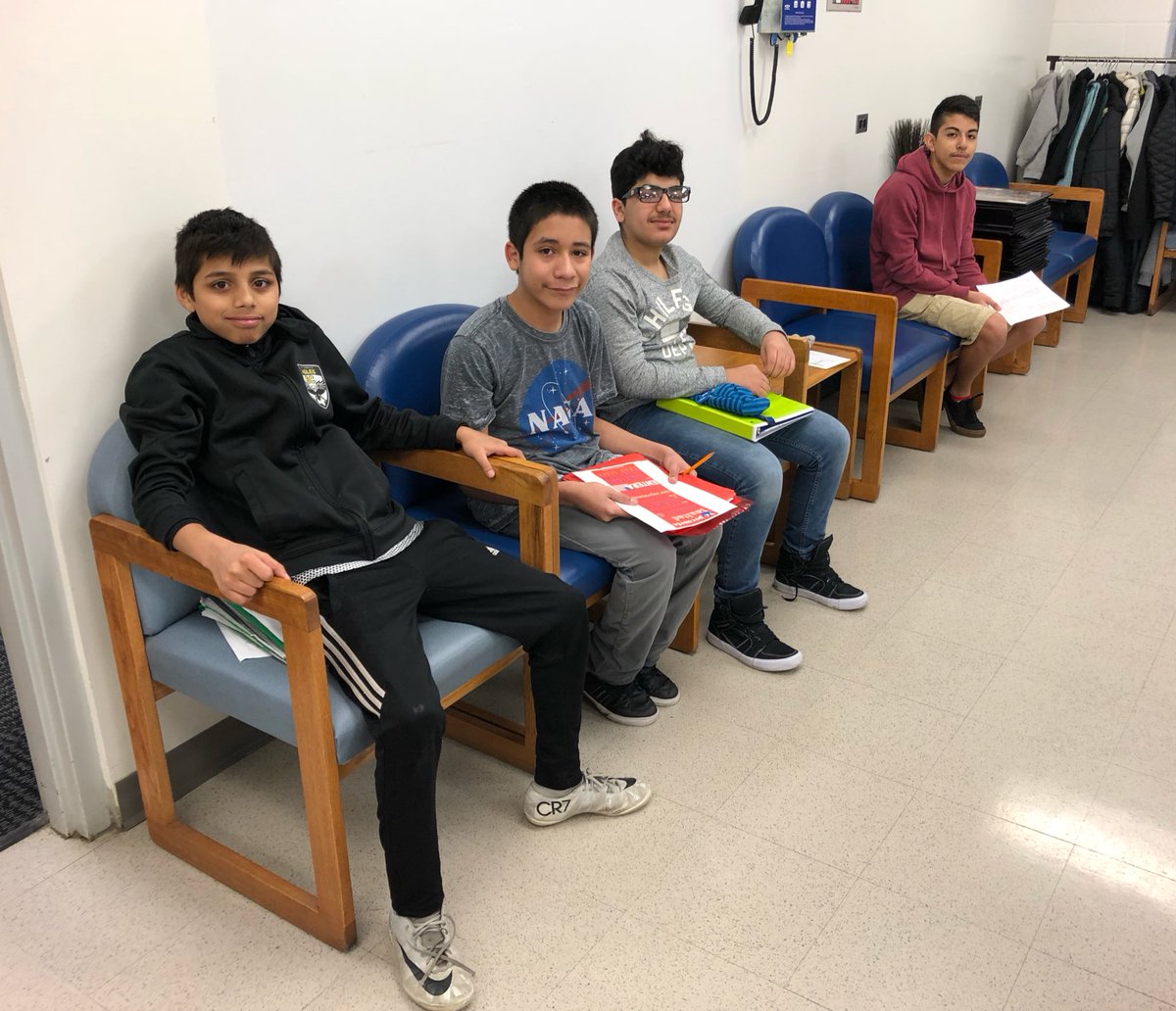 TomcatHR's tweet photo. Announcements in Kurdish, Spanish, and Nepali at Jefferson MS today. #NationalWorldLanguageWeek #WestIsBest @sd129 https://t.co/wXSYYMDFC5
