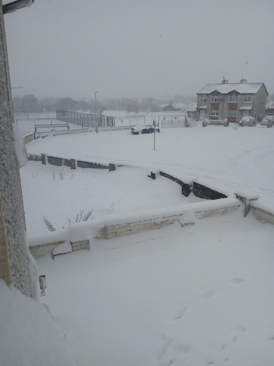 ElishaKelly19's tweet photo. #socold #BeastFromTheEast #dontlikethisweather #goawaysnow https://t.co/9pPxHmy2OO