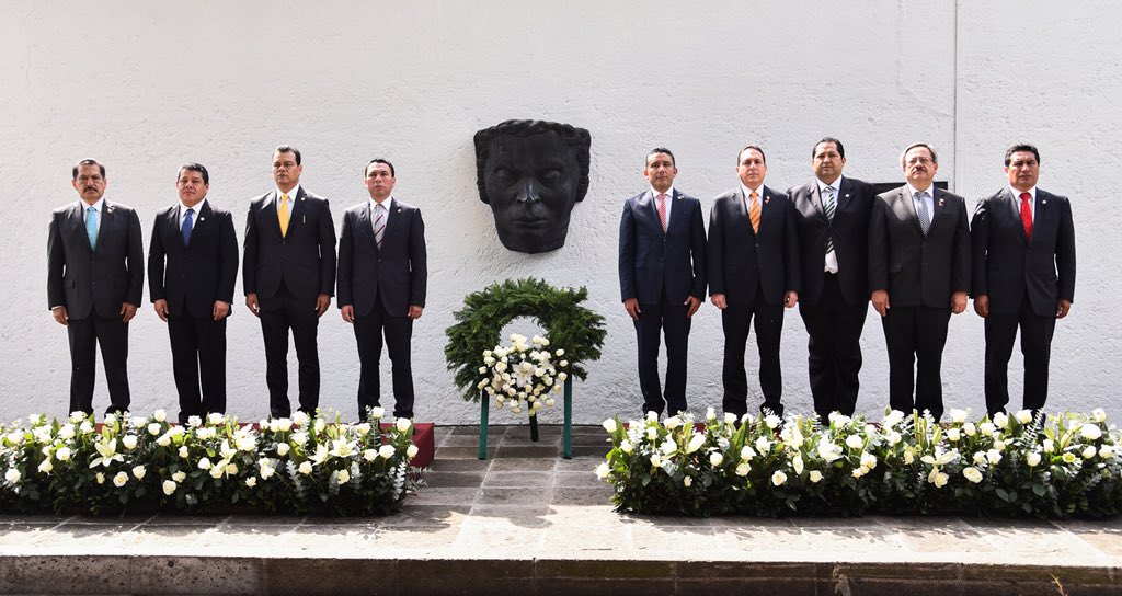 cruz_roa's tweet photo. Hoy concluye una etapa muy importante en mi trayectoria profesional. 

Como Presidente de la Junta de Coordinación Política de la #LIXLegislaturaEdoMéx, tuvimos 2 años y medio de intenso trabajo, donde se privilegió el diálogo, el consenso y el respeto. https://t.co/ij4Xtxbpib
