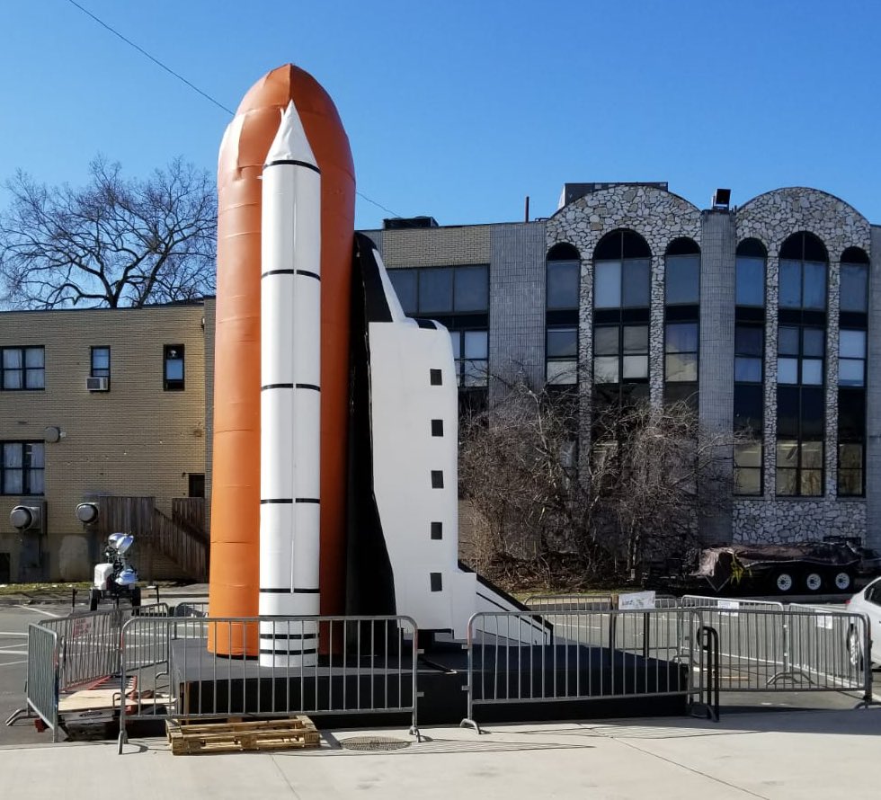 BlaiseGomez12's tweet photo. #NewSquare yeshiva students build replica #NASA spaceship for #Purim fundraiser. @News12HV https://t.co/V8t9wZhJYg