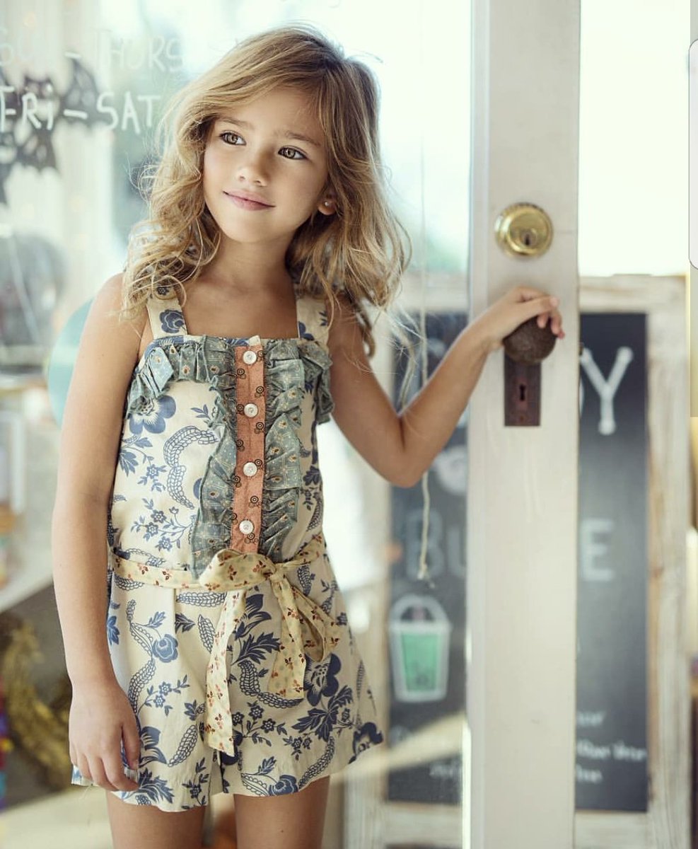 selenad0614's tweet photo. @danidiamondphotogarphy

You inspire me in ways that most photographers do not you capture the innocence and Beauty but still Empower girls to be them selves even at a young age that's when courage and bravery start https://t.co/et7SeT2zvZ