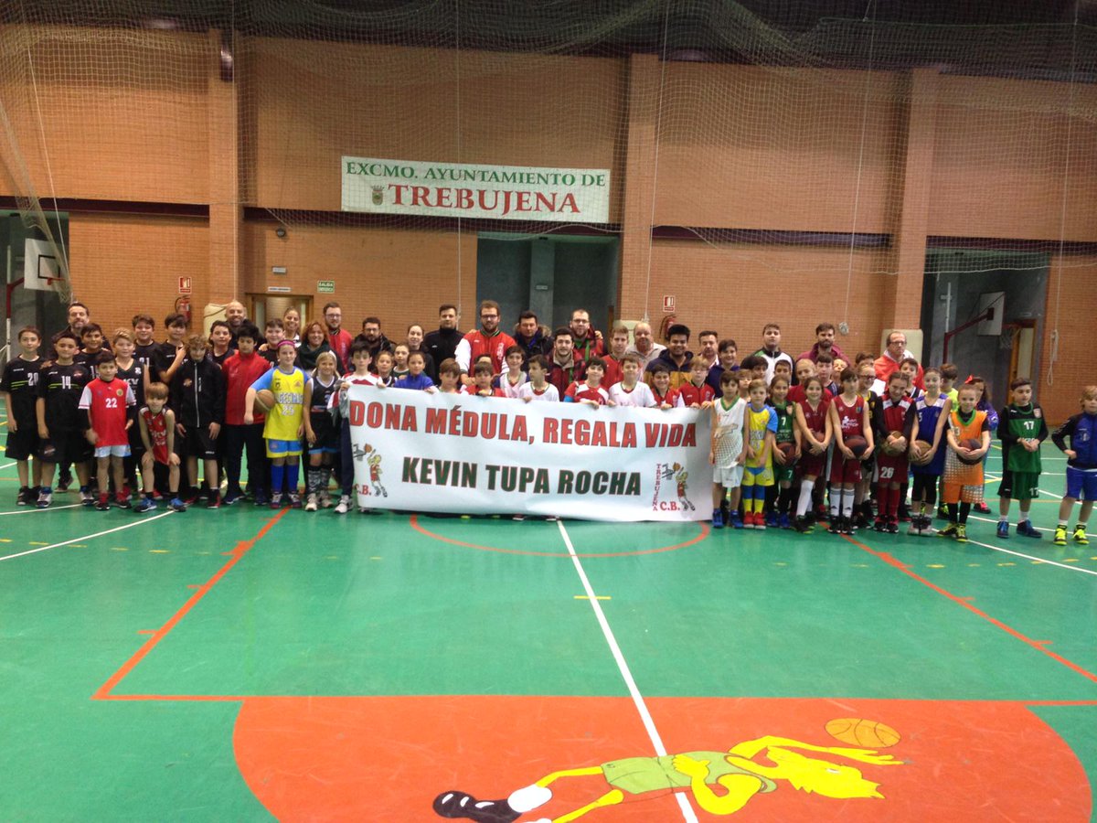 CBCiudaddeCadiz's tweet photo. Desde el Club Baloncesto Ciudad de Cádiz queremos enviar todo nuestro a apoyo a la familia del @CBTrebujenaa, deseando que su jugador, Kevin, encuentre pronto un donante compatible que le ayude a recuperarse lo antes posible ¡¡¡Mucho ánimo!!! #donamedula #regalavida #animokevin https://t.co/phj0b7YkWj