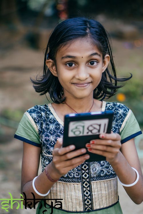 sushant1991's tweet photo. Give a #girl the right #EDUCATION & she can conquer the WORLD.
Unraveling the face of the #PosterGirl of #Shikhya, Haripriya! She is a #dedicated student of class-V learning at one of the most dedicated and best Shikhya e-learning centers, #Jajpur, #Odisha.
#RuralEducation https://t.co/ZqDmcvvmE5
