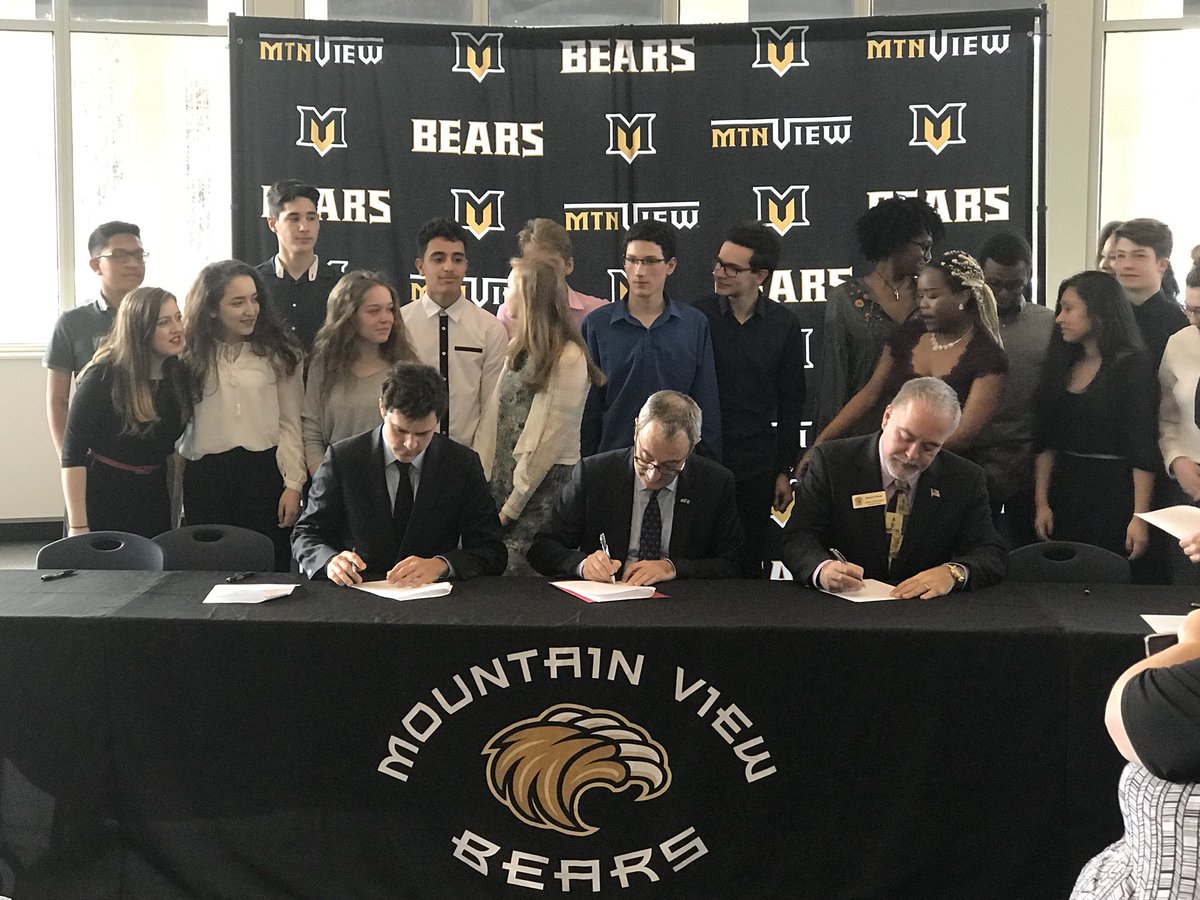 MountainViewHS tweet media