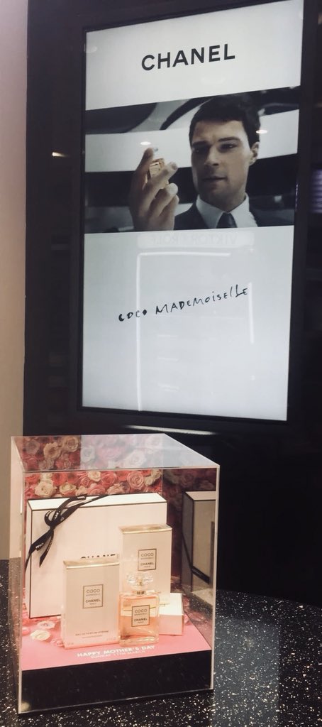 merryvicky's tweet photo. @TPSPeople @stevendaytps @michelle_tyson1 Today the launch of Chanel Coco Mademoiselle Eau de Parfum Intense.  Come in &amp; experience @ThePerfumeShop the NEW #oriental #woody #ambery fragrance with notes of #patchouli #vanillaabsolute #rose #jasmine it’s addictive 😊 https://t.co/nhuA3KN1Jc