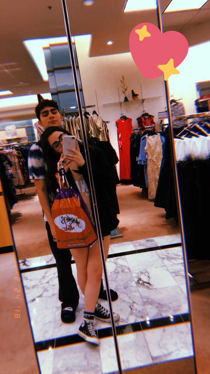 taylorlandryy's tweet photo. woaaahhhh somebody’s turning the big 17 in one week🤪 #itshimnotme #imababy https://t.co/NZwf5hayRy